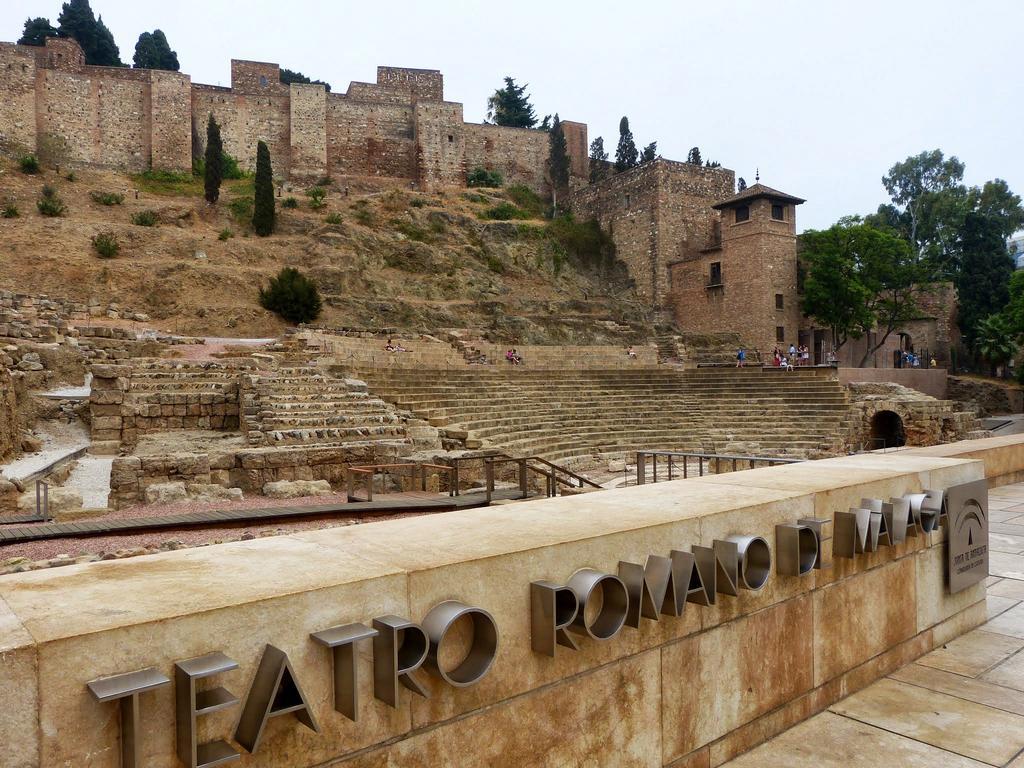 Teatro Cervantes Sigloxxi Apartment มาลากา ภายนอก รูปภาพ